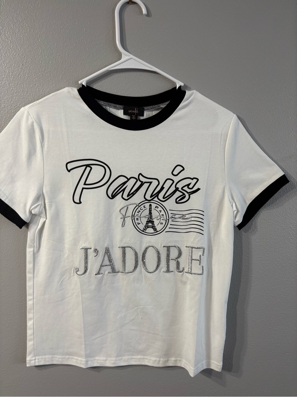 White & Black Paris J’Adore Graphic Tee 19” Ptp